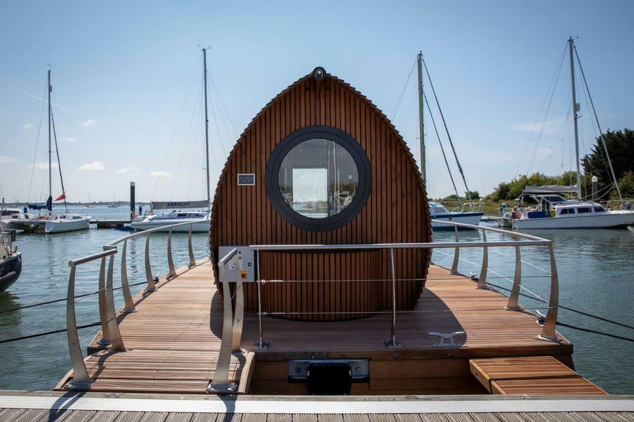 Hotel Sea Breeze Ark 900 Emsworth Exterior foto