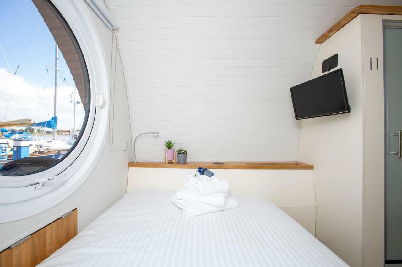 Hotel Sea Breeze Ark 900 Emsworth Exterior foto